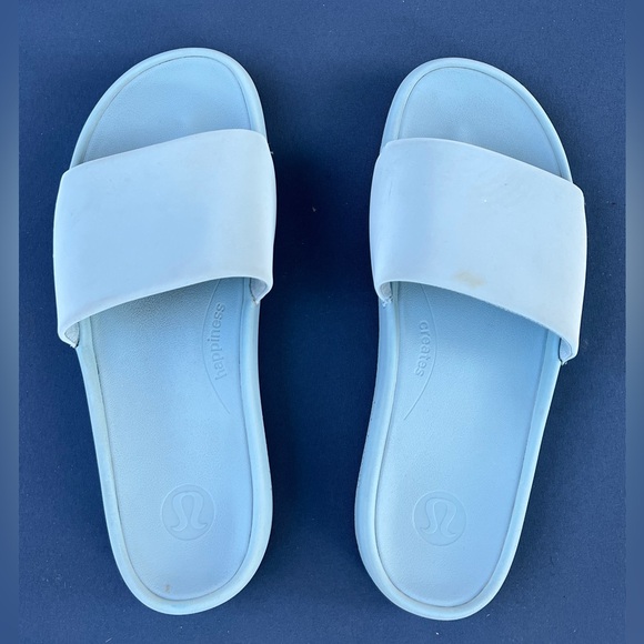 Lululemon Athletica Restfeel Womens sandals
- Breeze Blue . - Picture 1 of 7